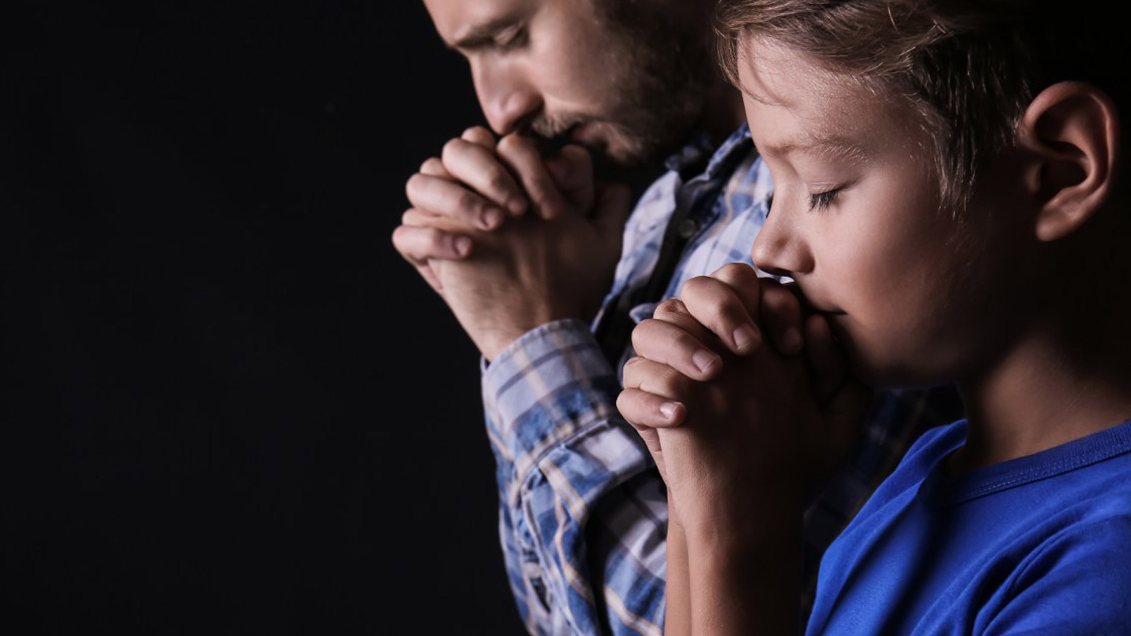 father and daughter praying